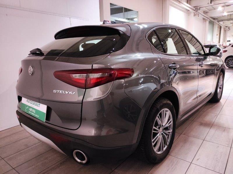 Alfa Romeo Stelvio 2.2 Turbodiesel 190 CV AT8 Q4 Business