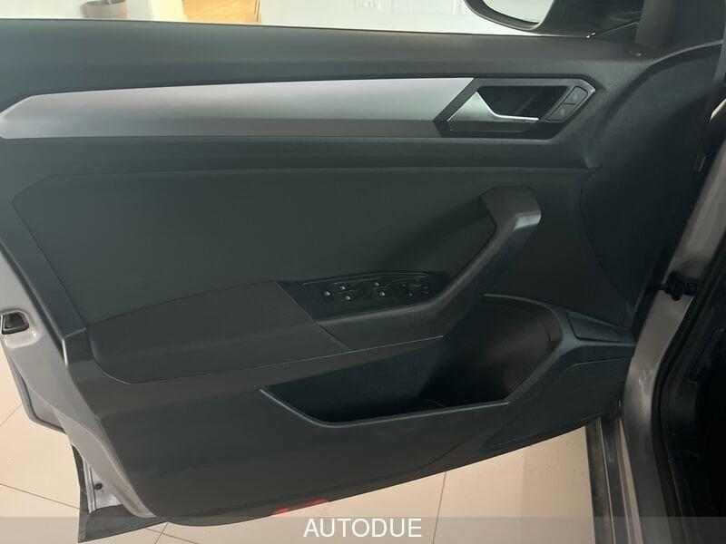 Volkswagen T-Roc 2.0 TDI SCR LIFE 115 CV