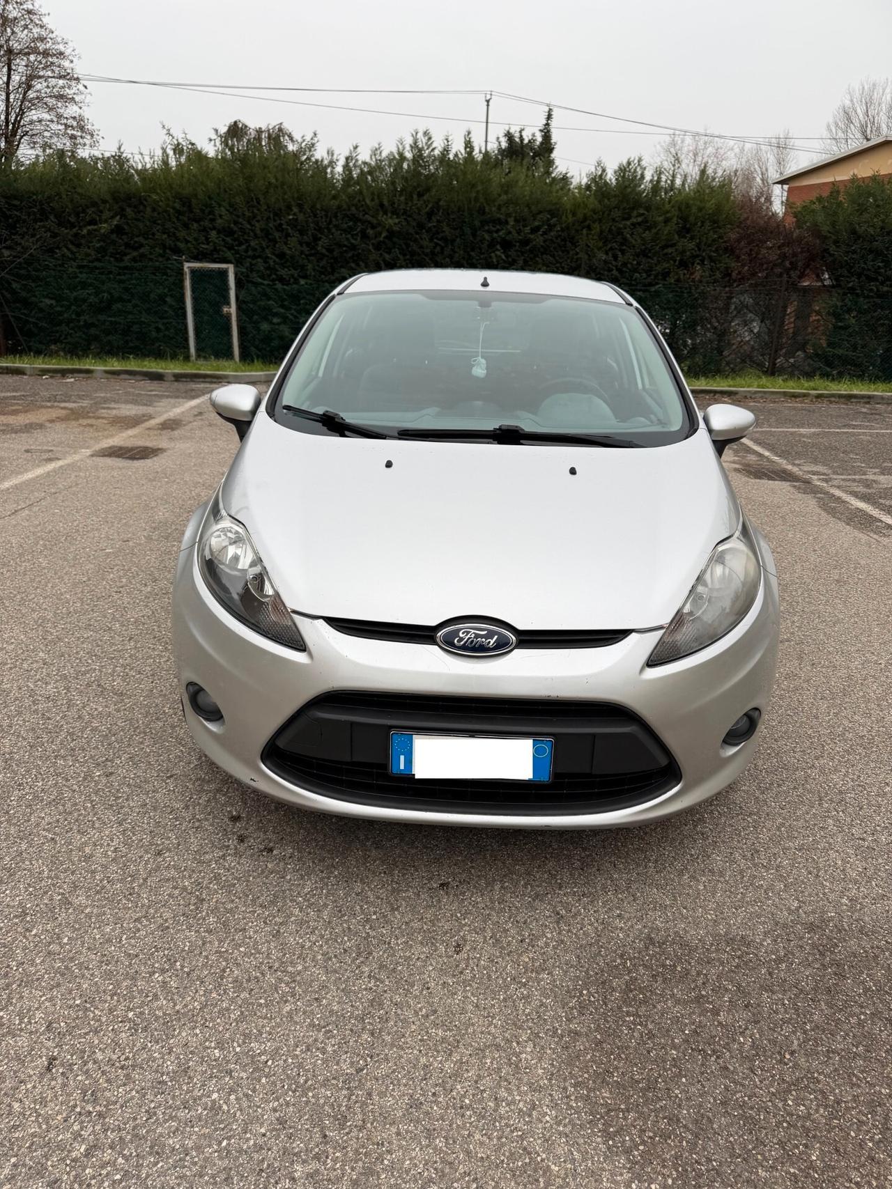 Ford Fiesta 1.4 Gpl - NEOPATENTATI - 12 MESI DI GARANZIA -