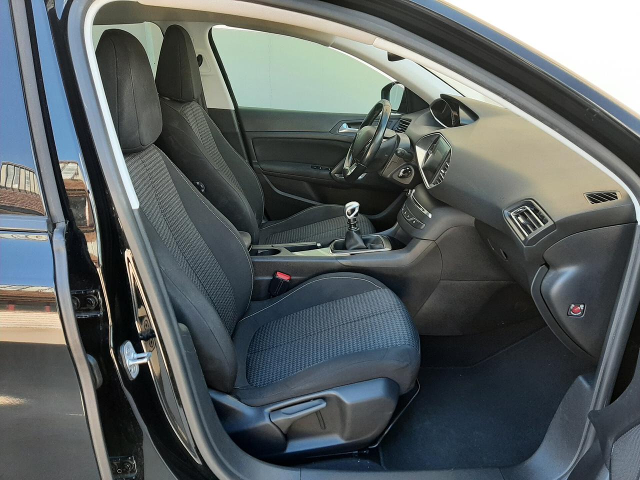 Peugeot 308 SW 1.6 BlueHDi 120cv Business
