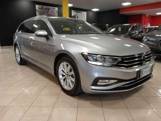 VOLKSWAGEN Passat Variant 2.0 TDI SCR EVO DSG ** KM CERTIF. VOLKS **