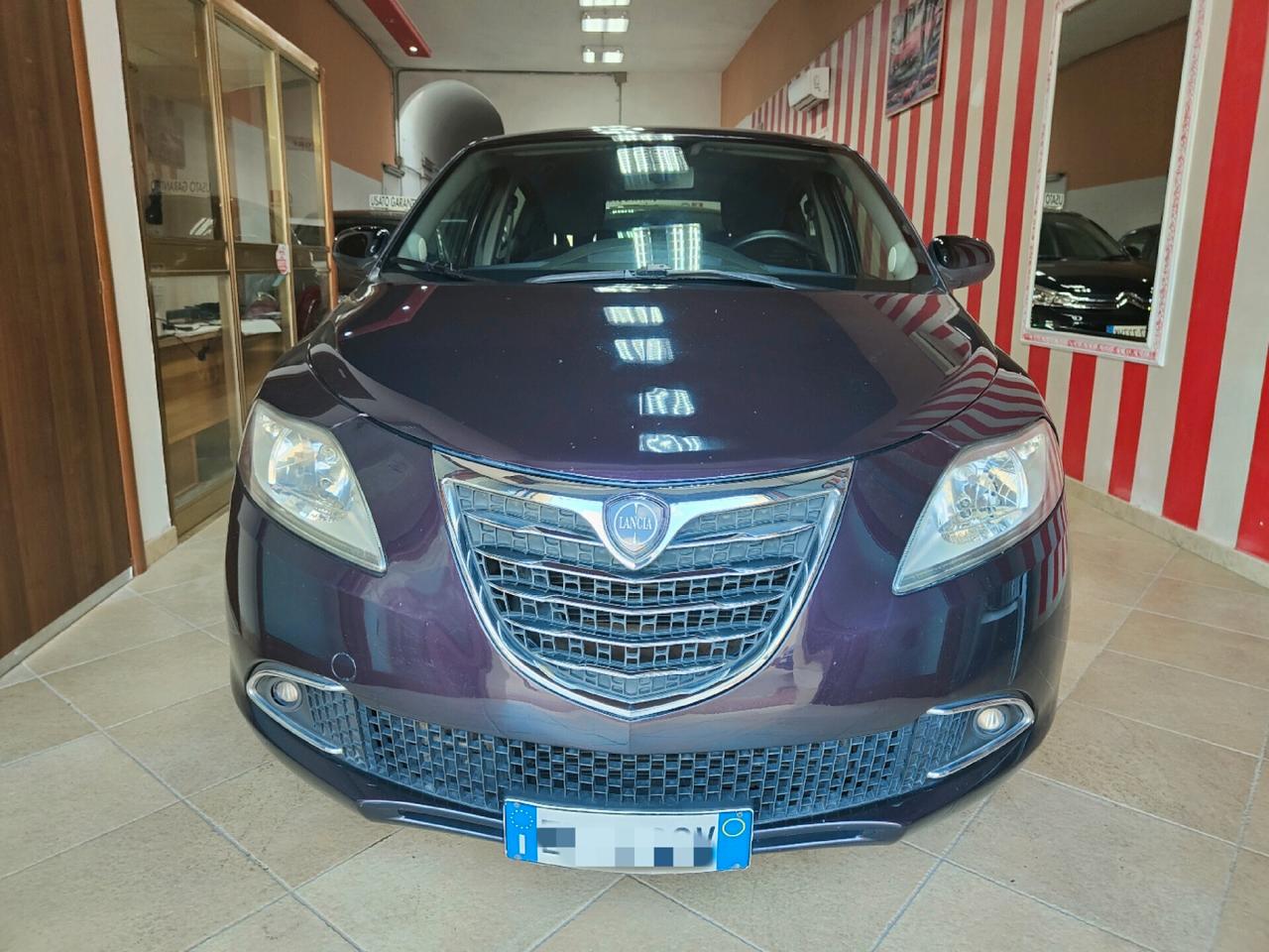 Lancia Ypsilon 1.3 MJT 16V 95 CV 5 porte S&S Silver