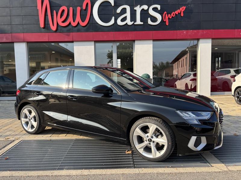 Audi A3 Sportback 35 2.0 tdi Business Advanced s-tronic LED-TETTO-18"