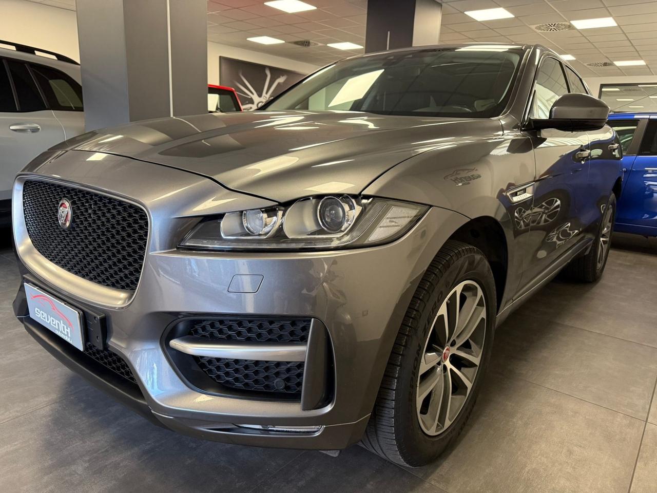 Jaguar F-Pace 2.0 D 180 CV R-Sport