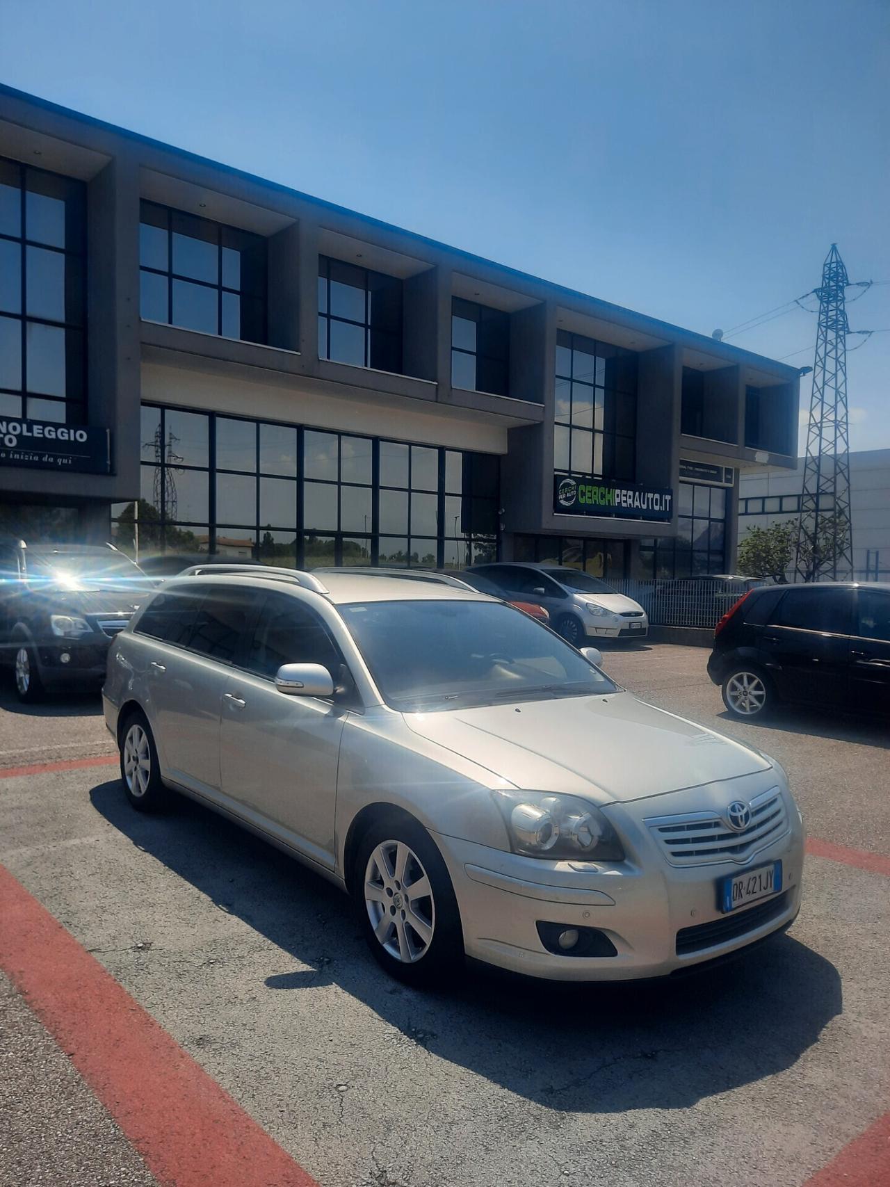 Toyota Avensis 2.2 D-4D 16V Station Wagon