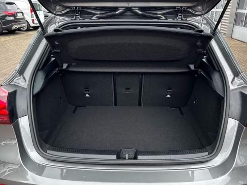 Mercedes-Benz Classe A A 200 Premium AMG LED NAVI