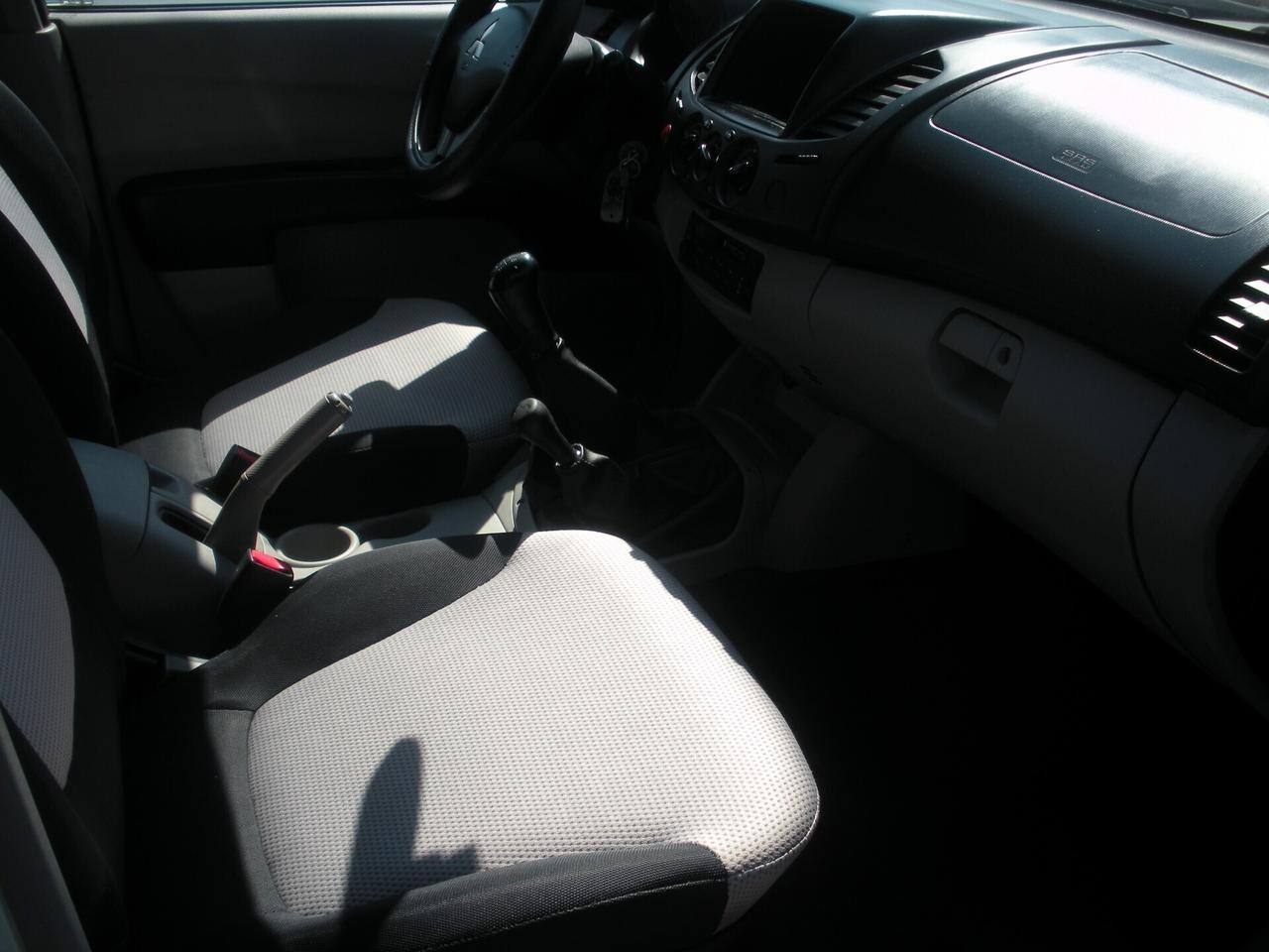 Mitsubishi L200 2.5 DI-D/136CV DC ''SAFARI''