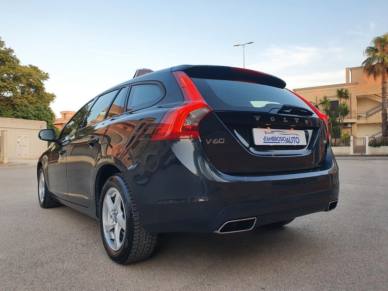 Volvo V60 D2 Geartronic 2.0d 120cv Dinamyc Edition