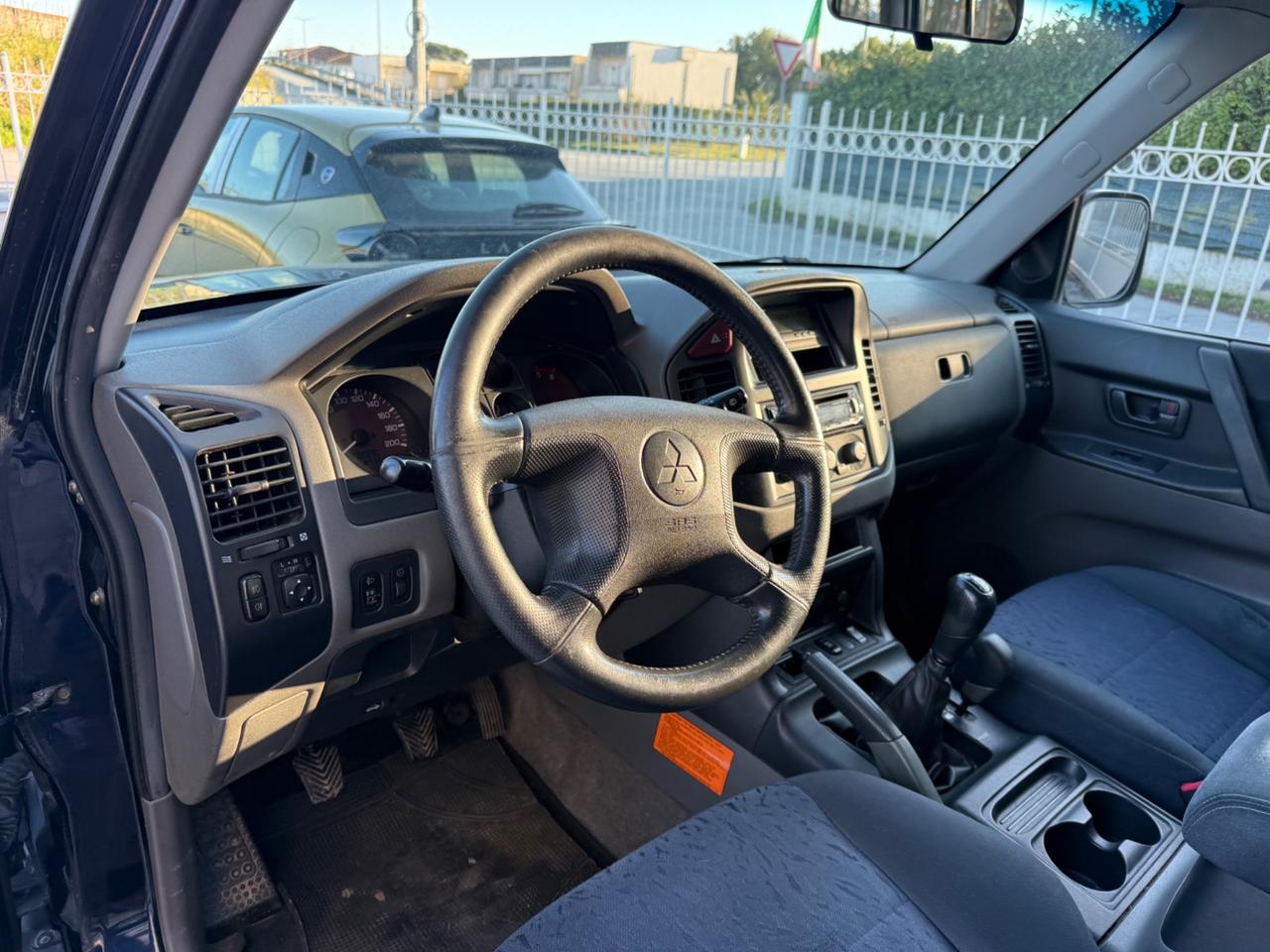 Mitsubishi Pajero 2.5 TDI 5p. GLS1
