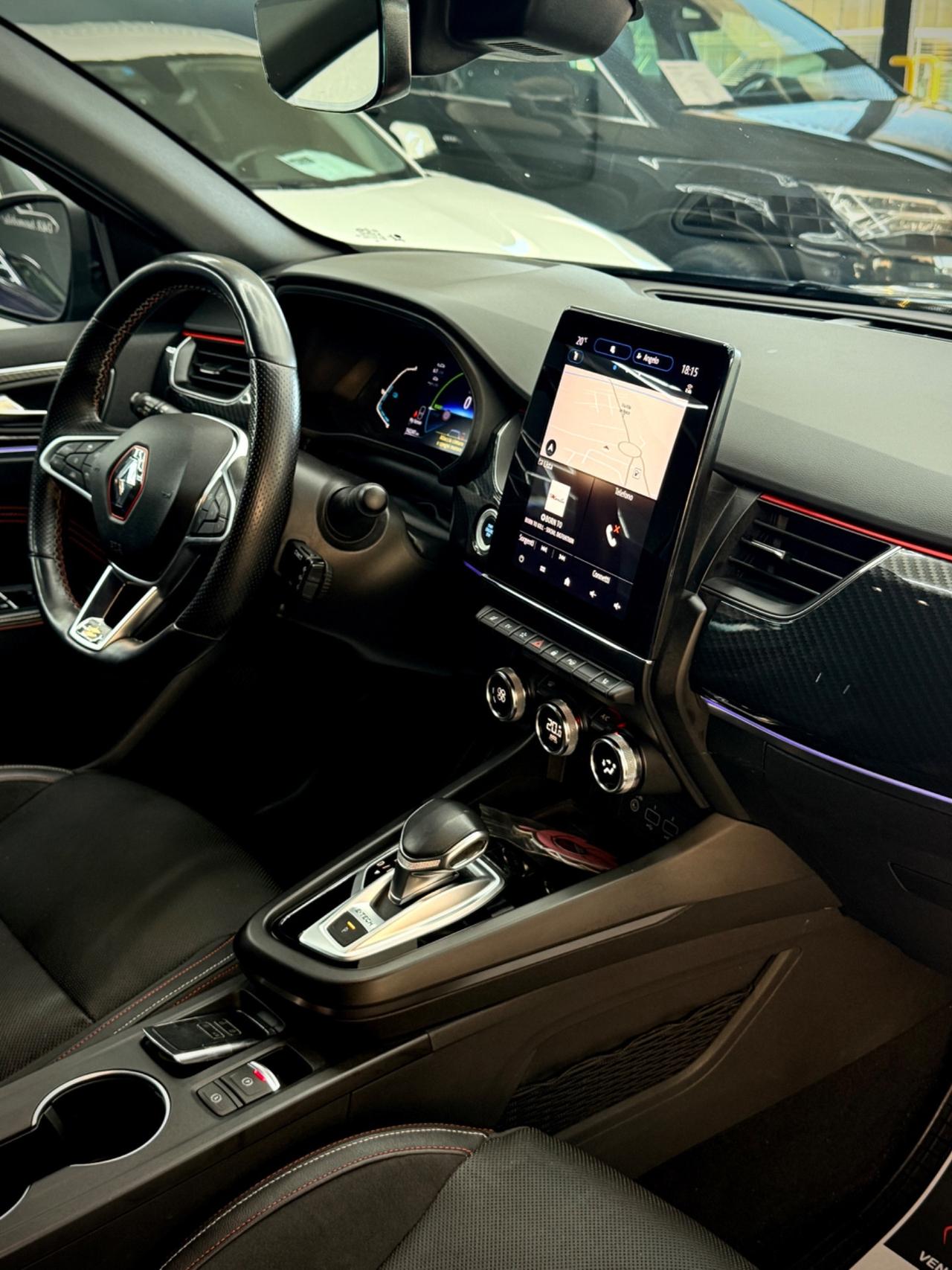 Renault Arkana Hybrid E-Tech 145 CV R.S. Line
