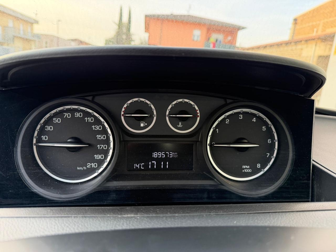 LANCIA Y 1.2 Platinum VENDUTA abbinata con CLASSE B