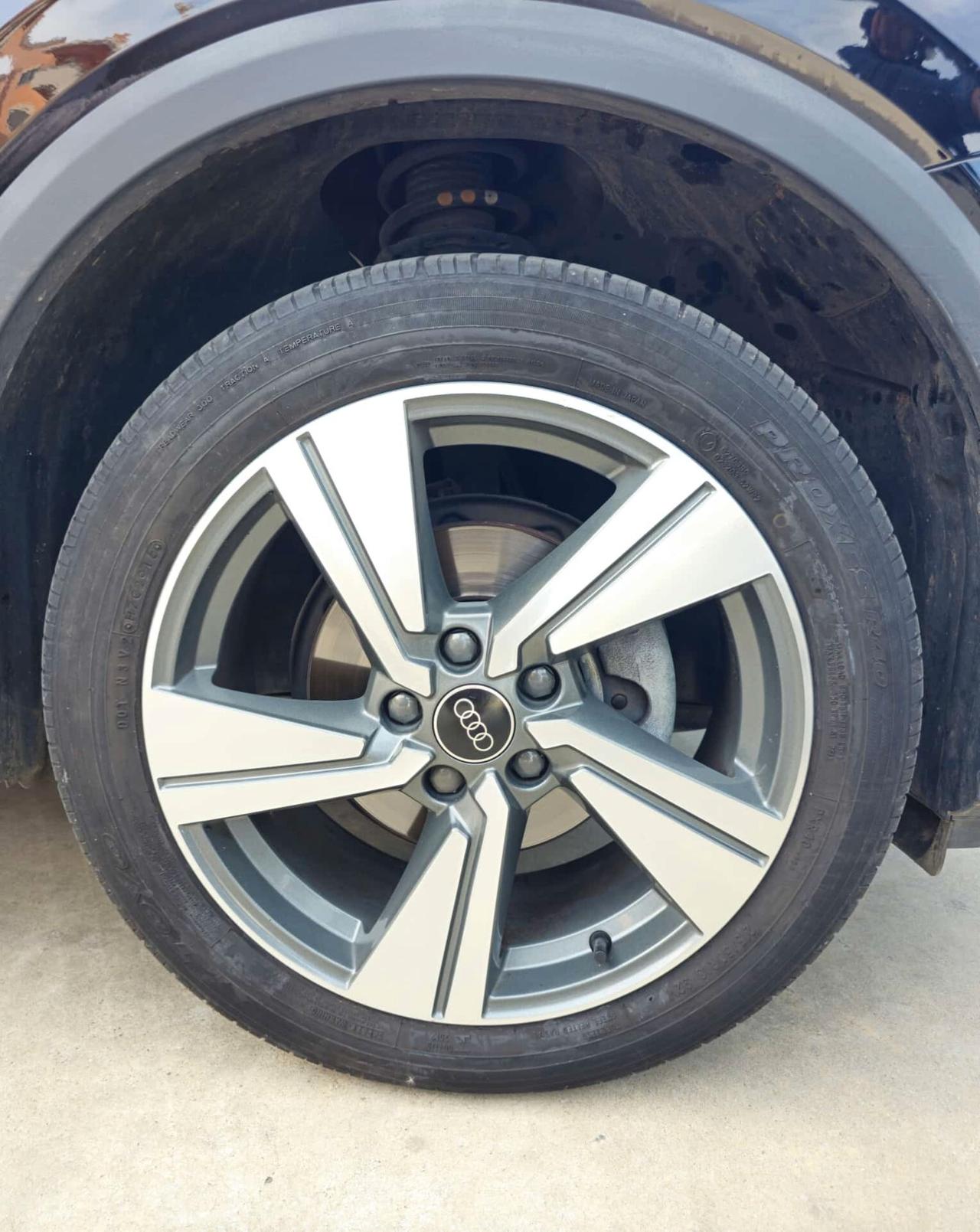 Audi Q2 30 TDI S tronic Business Advanced