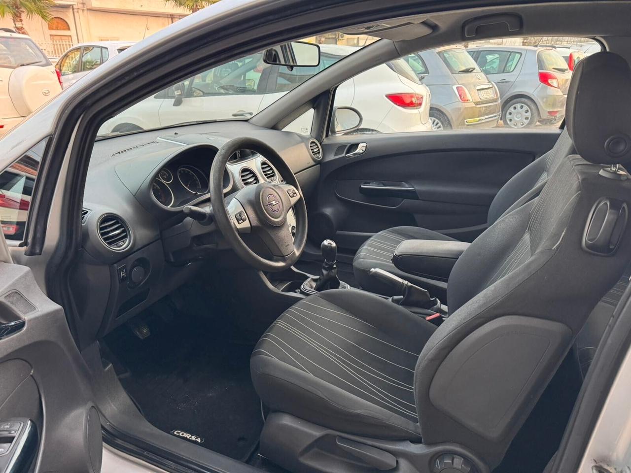 Opel Corsa 1.2 3 porte Enjoy GPL