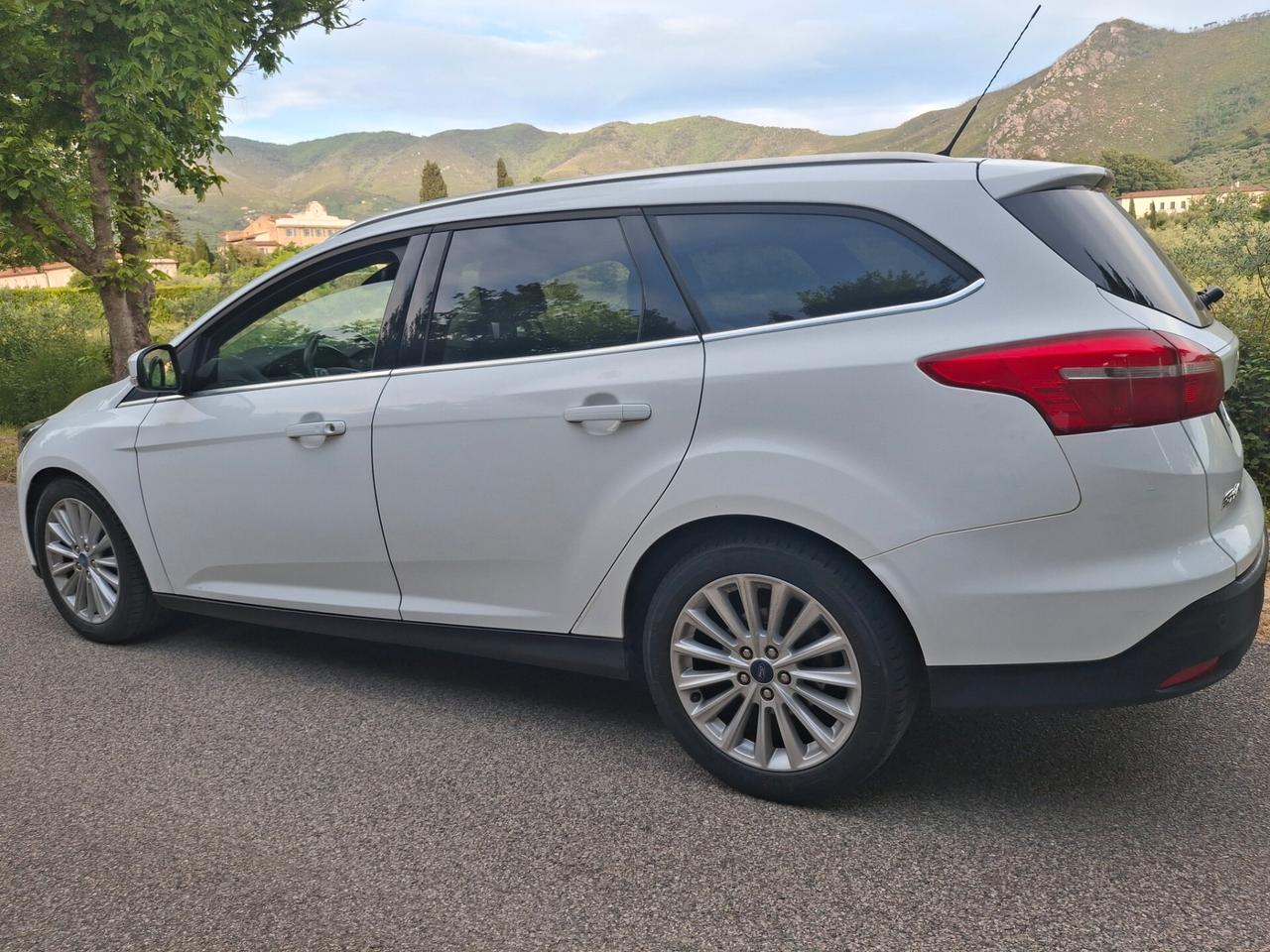 Ford Focus 1.5 TDCi 120 CV.Start&Stop SW Titanium-NAVI-