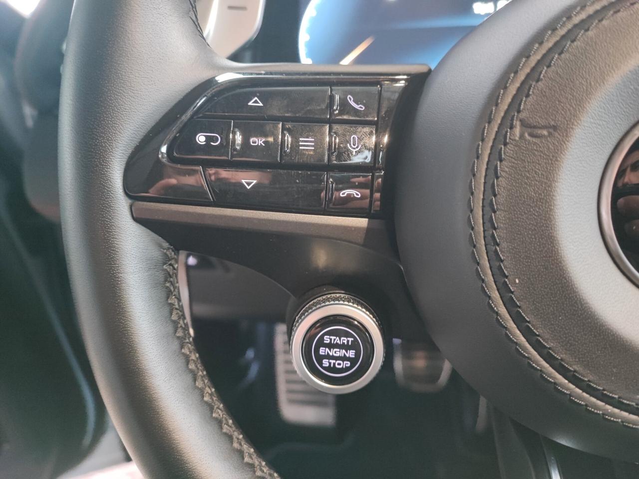 Maserati Grecale V6 AWD Trofeo FULL+++