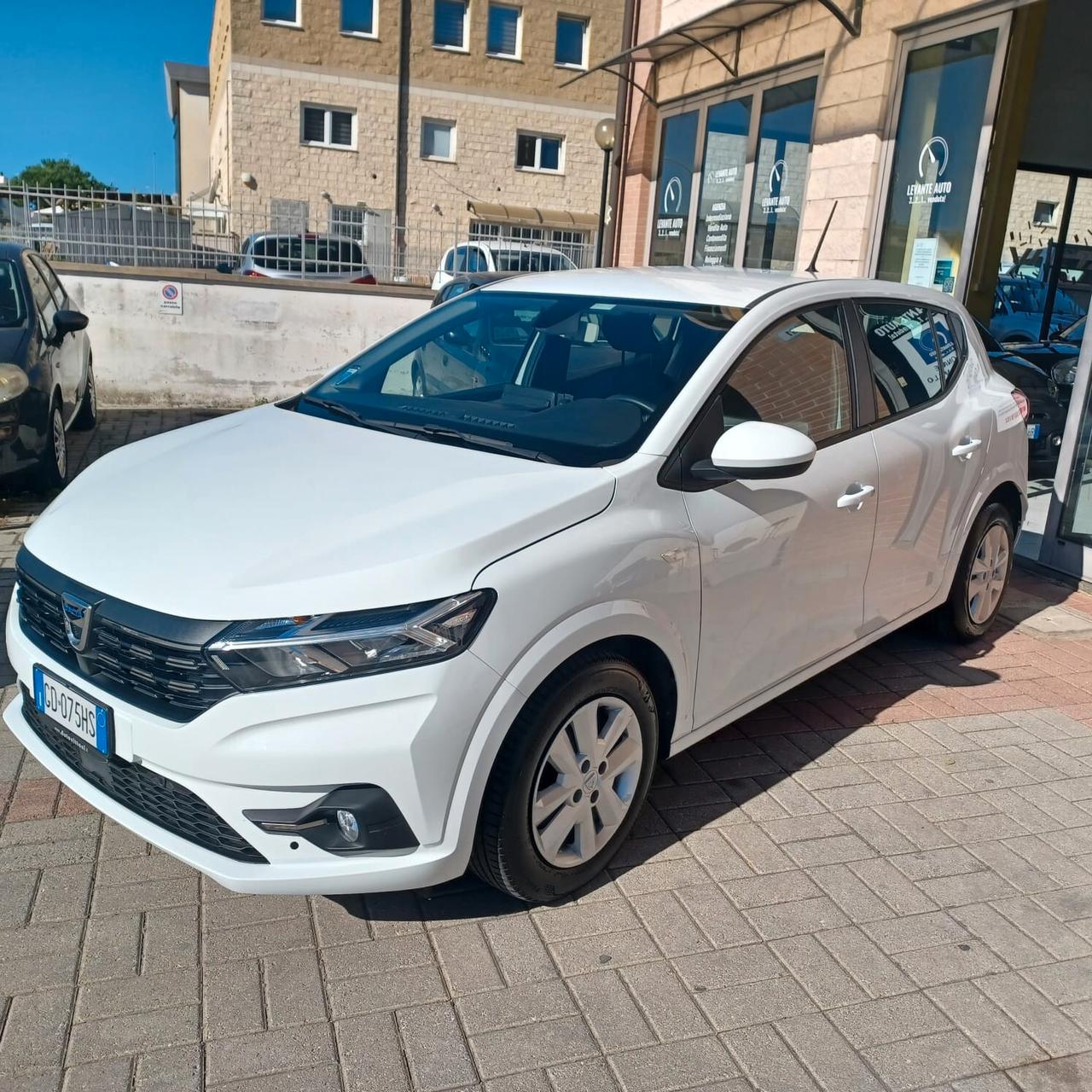 46.883KM COME NUOVA SANDERO 1.0 NEOPATENTATI