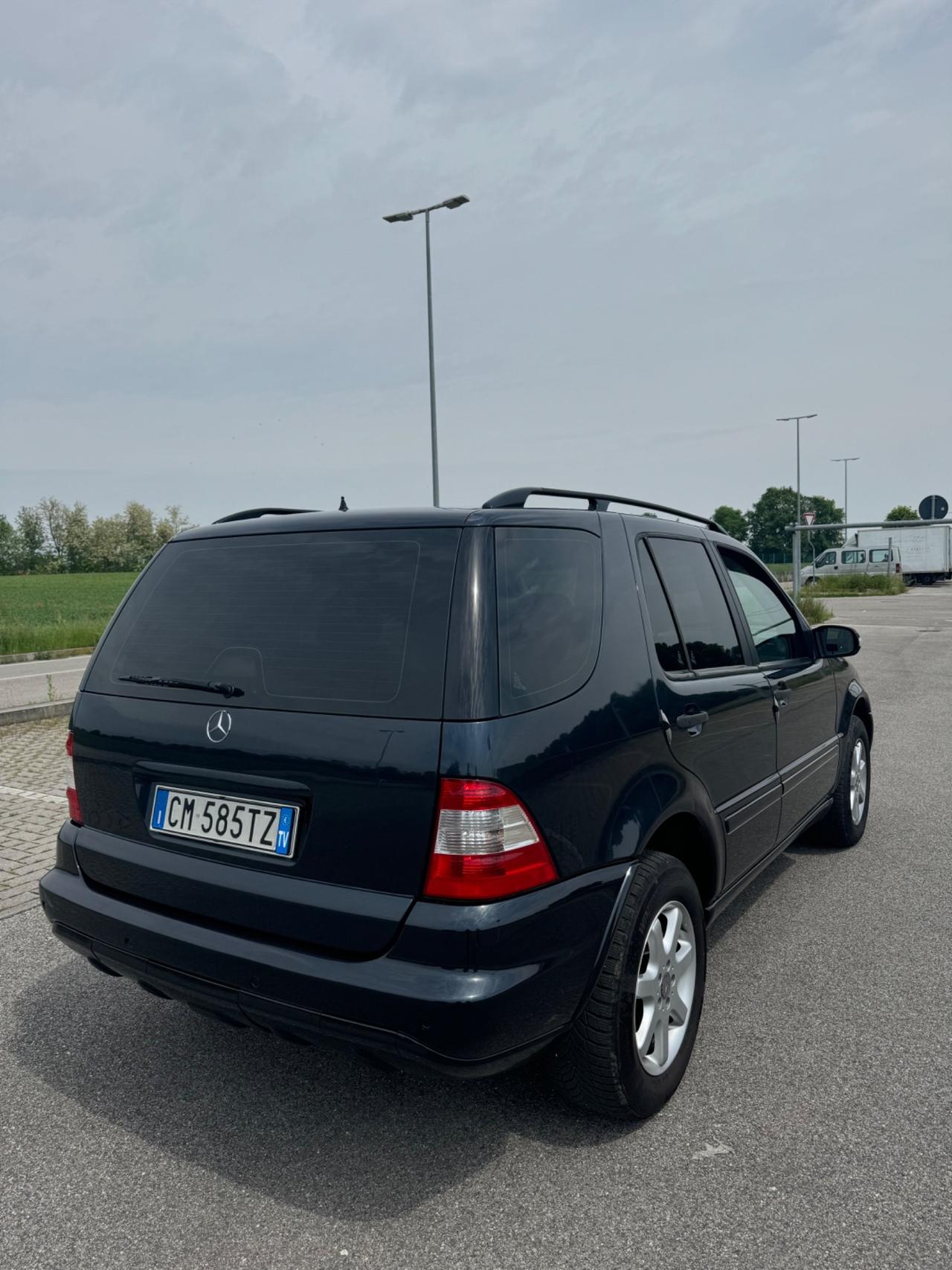 Mercedes-benz ML 270 ML 270 turbodiesel cat CDI Classic
