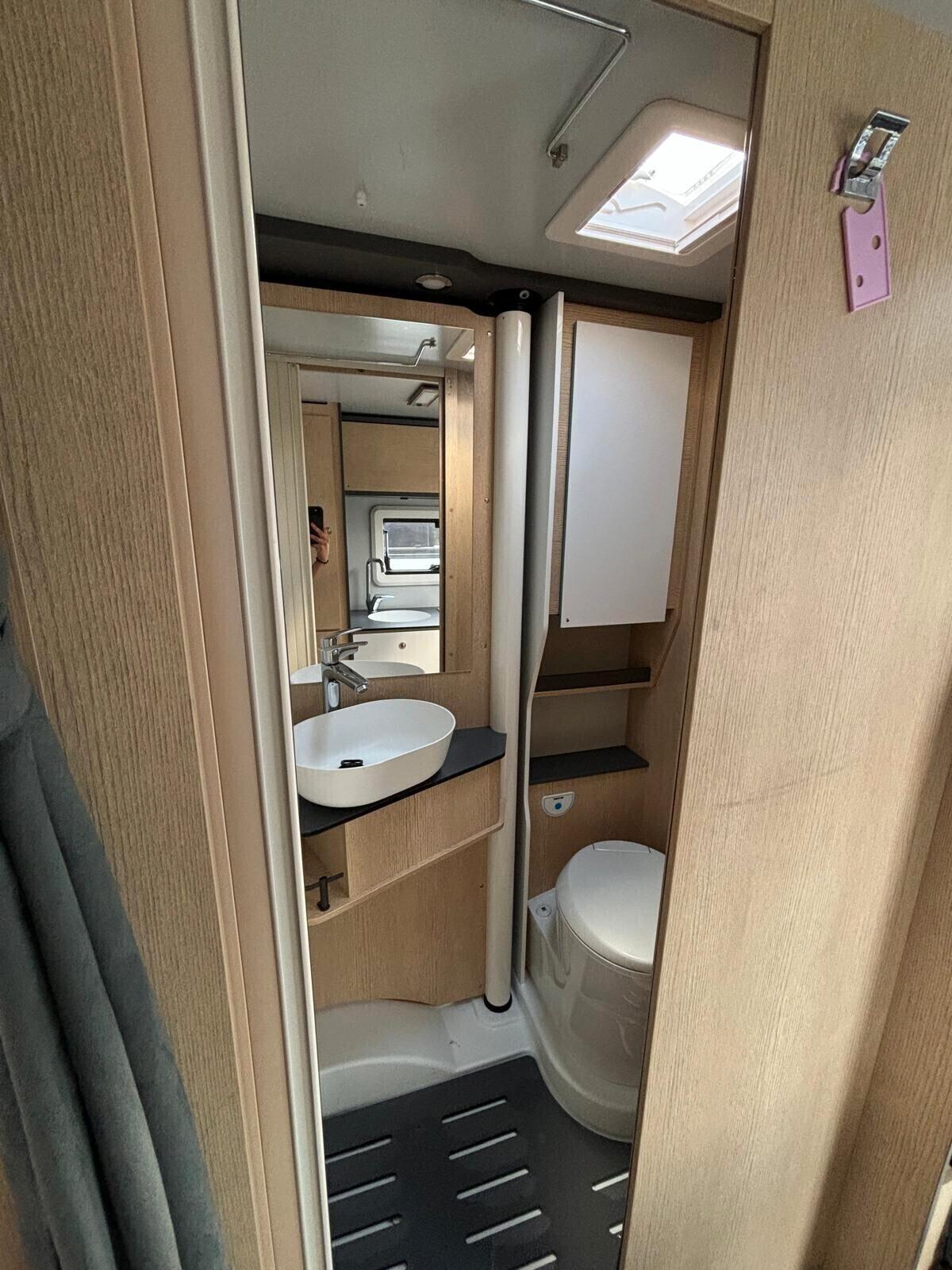 CAMPER GIOTTLINE/BARON