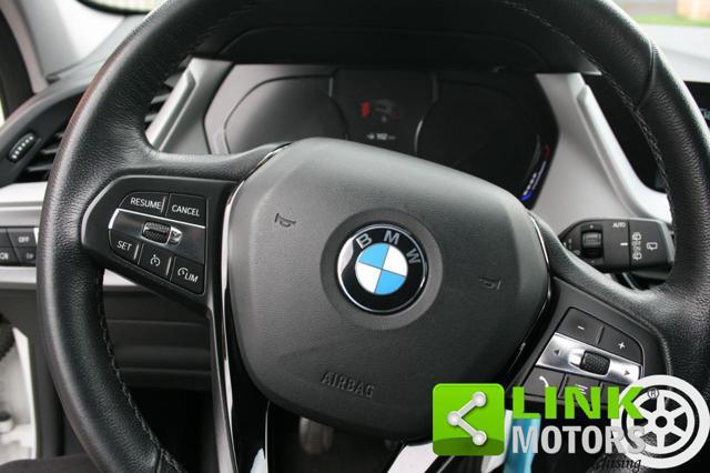BMW 118 i 5p. Luxury