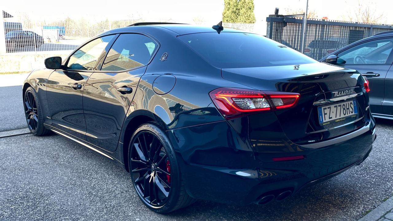 Maserati Ghibli 3.0 V6 350 cv Gransport Carbon Pack