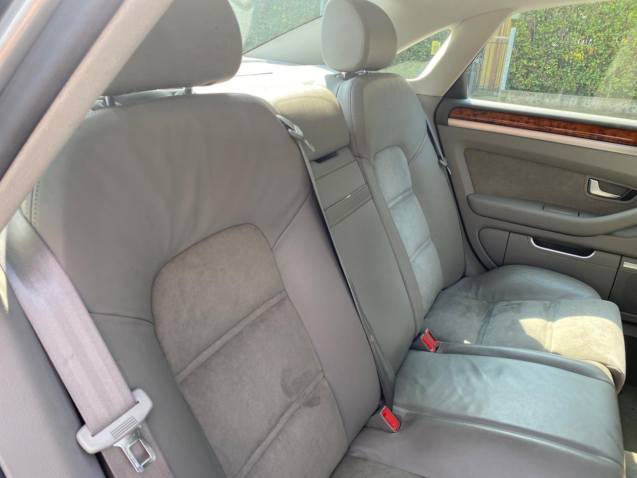 Audi A8 4.2 V8 TDI F.AP. quattro tiptronic 145.000km