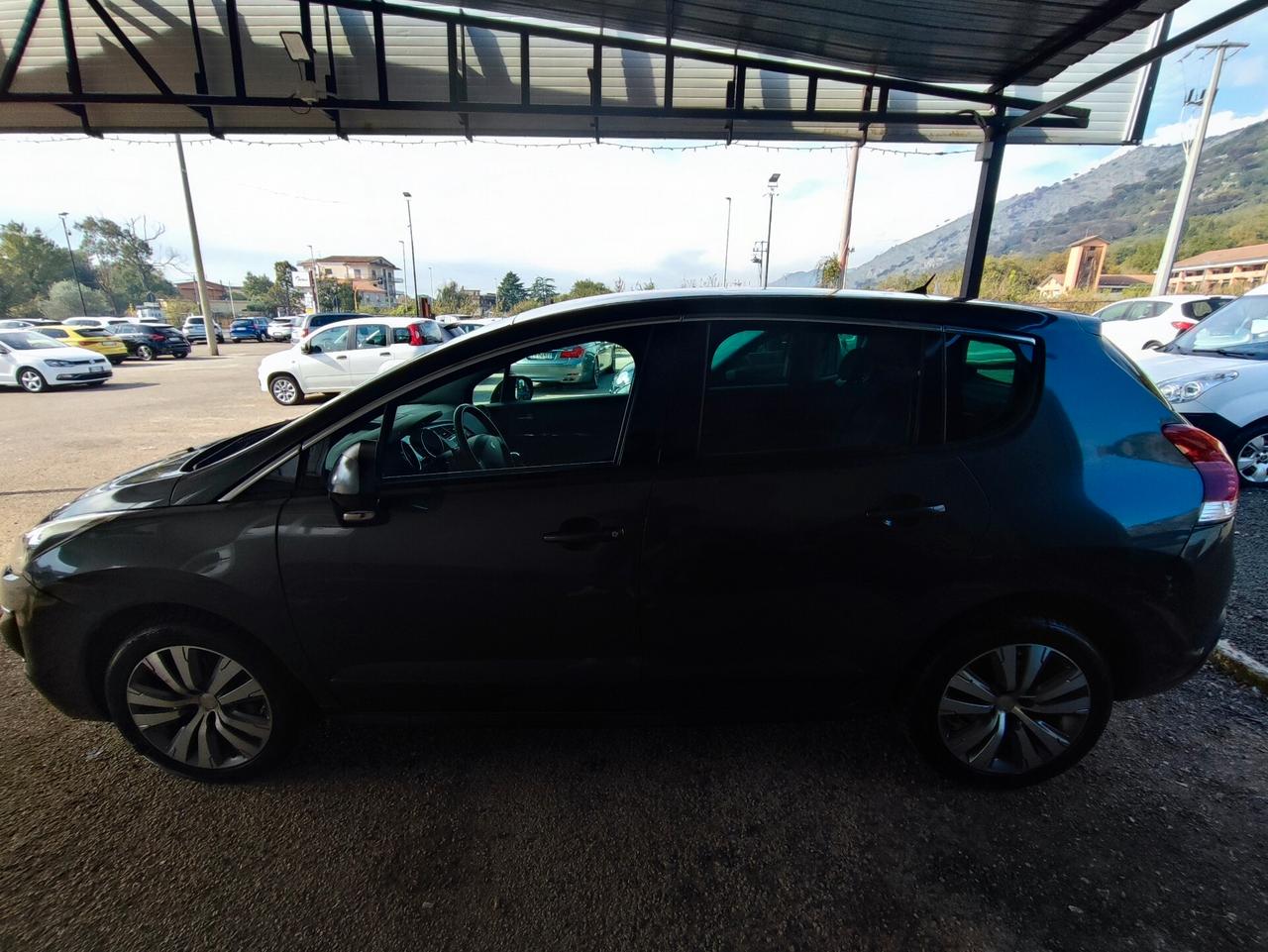 Peugeot 3008 1.6 HDi 115CV Business