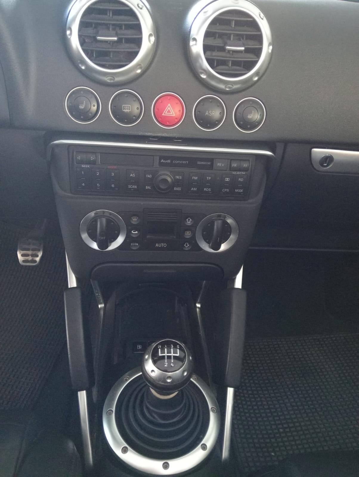 Audi TT Roadster 1.8 T 20V 179 CV