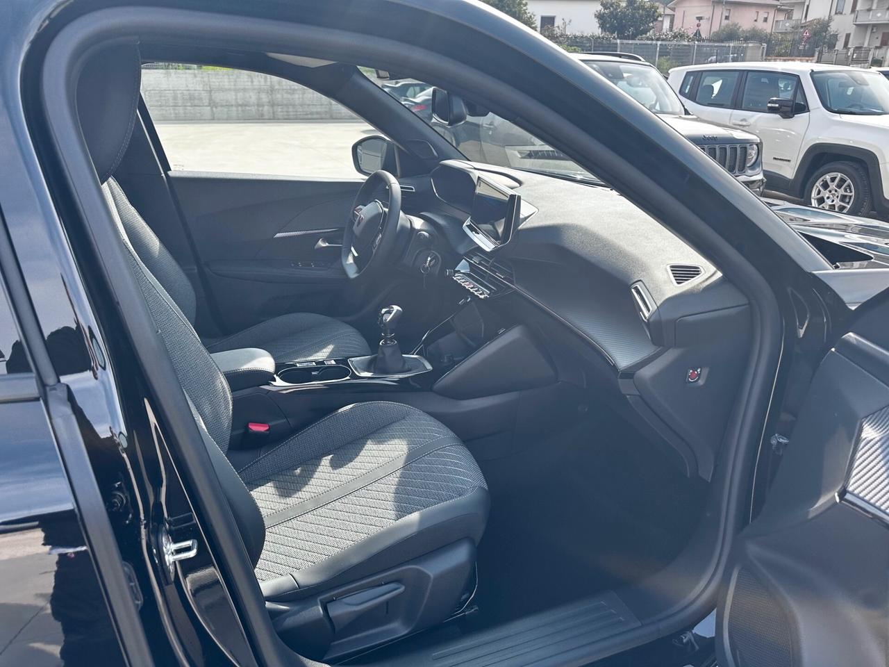 Peugeot 2008 PureTech 100 S&S Allure