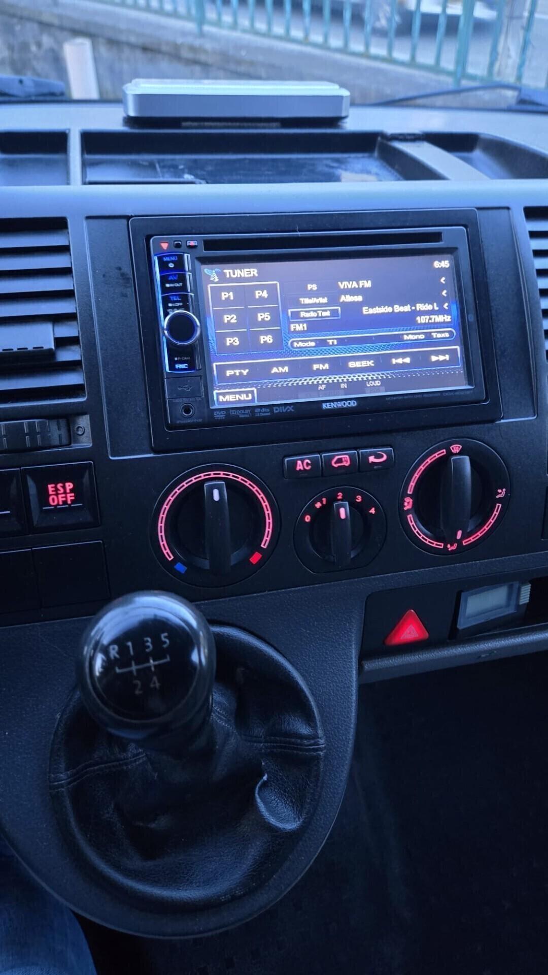 Volkswagen Transporter Caravelle 1.9 TDI/102CV PL