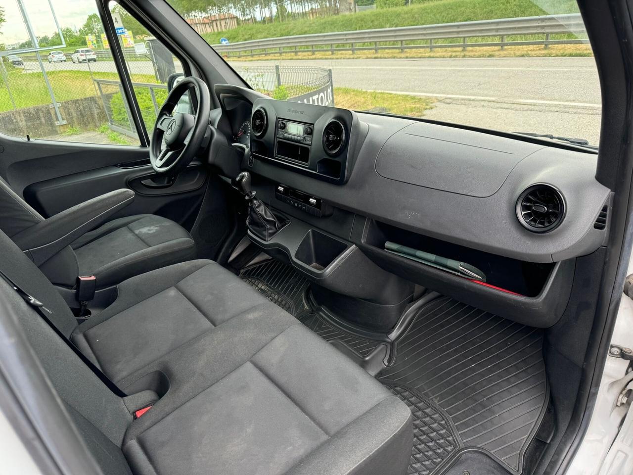 Mercedes-benz Sprinter F37/33 311 CDI TN PASSO MEDIO