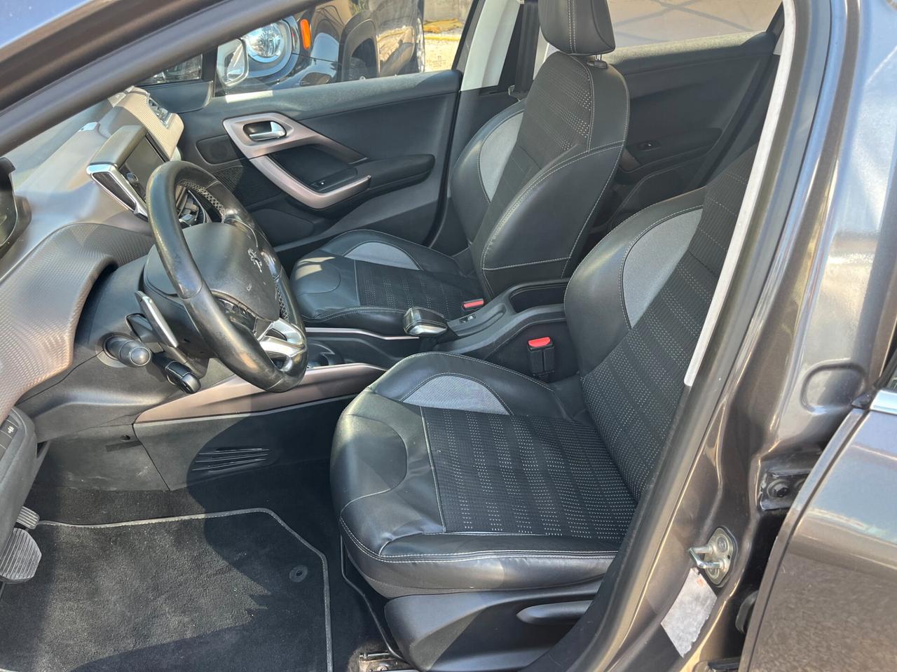 Peugeot 2008 1.6 e-HDi 92 AUTOMATICO KM CERTIFICATI 2013