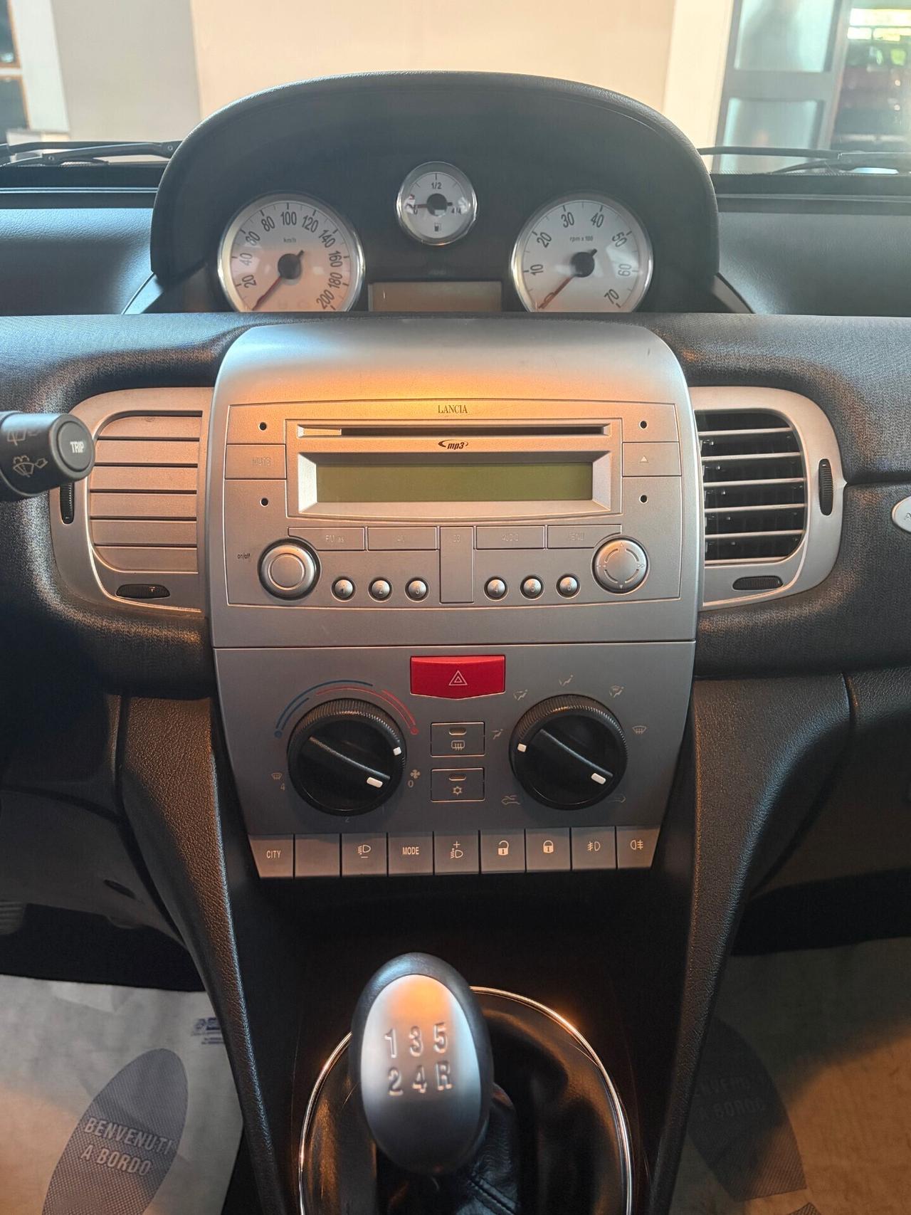 LANCIA YPSILON 1.2 (UNIPROP., 60.000 KM)