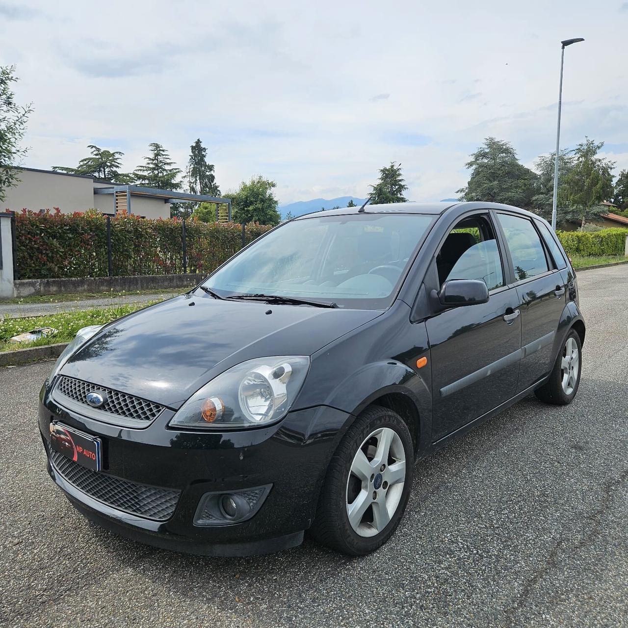Ford Fiesta 1.4 TDCi 5p NEOPATENTATI