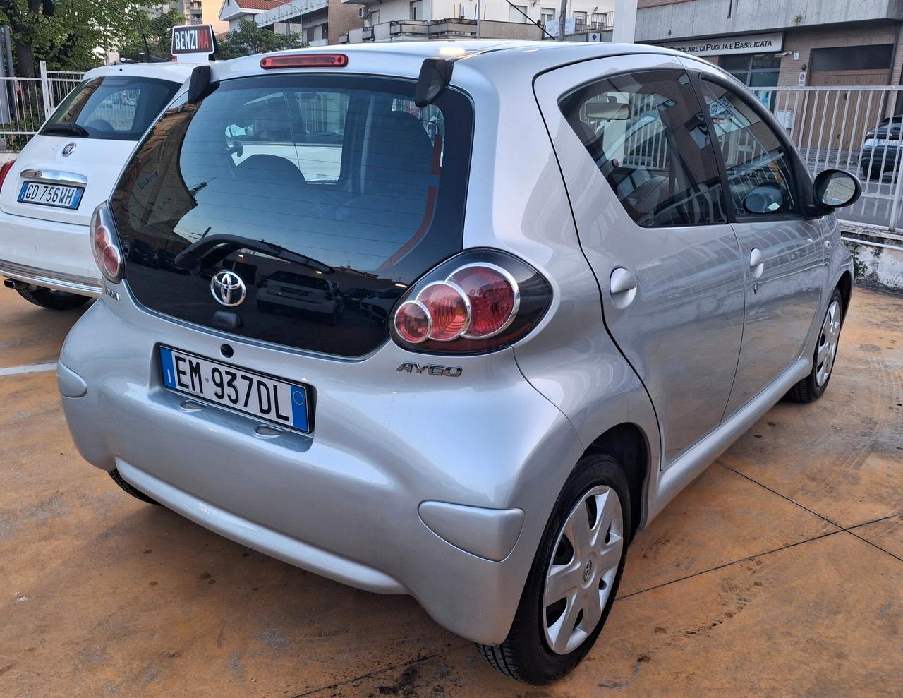 Toyota Aygo 1.0 12V VVT-i 5 porte