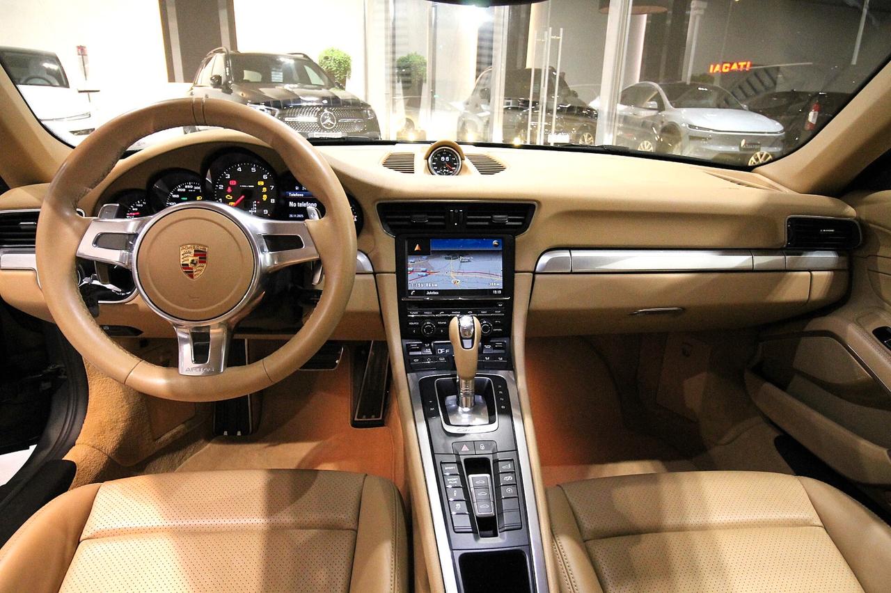 PORSCHE 911 CARRERA 4S