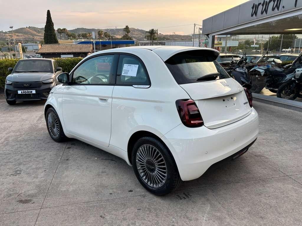 Fiat 500 Hybrid Torino 2026 / KM 0 IVA ESPOSTA Tua a solo 184 Euro al mese