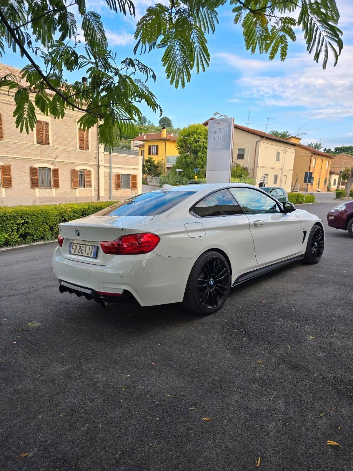 Bmw 428 428i Coupé Sport da vetrina