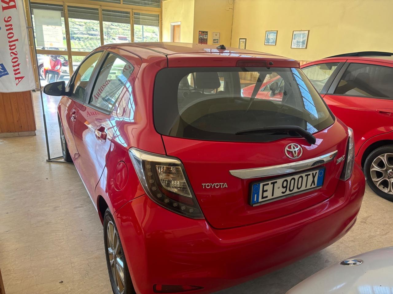 Toyota Yaris 1.0 5 porte