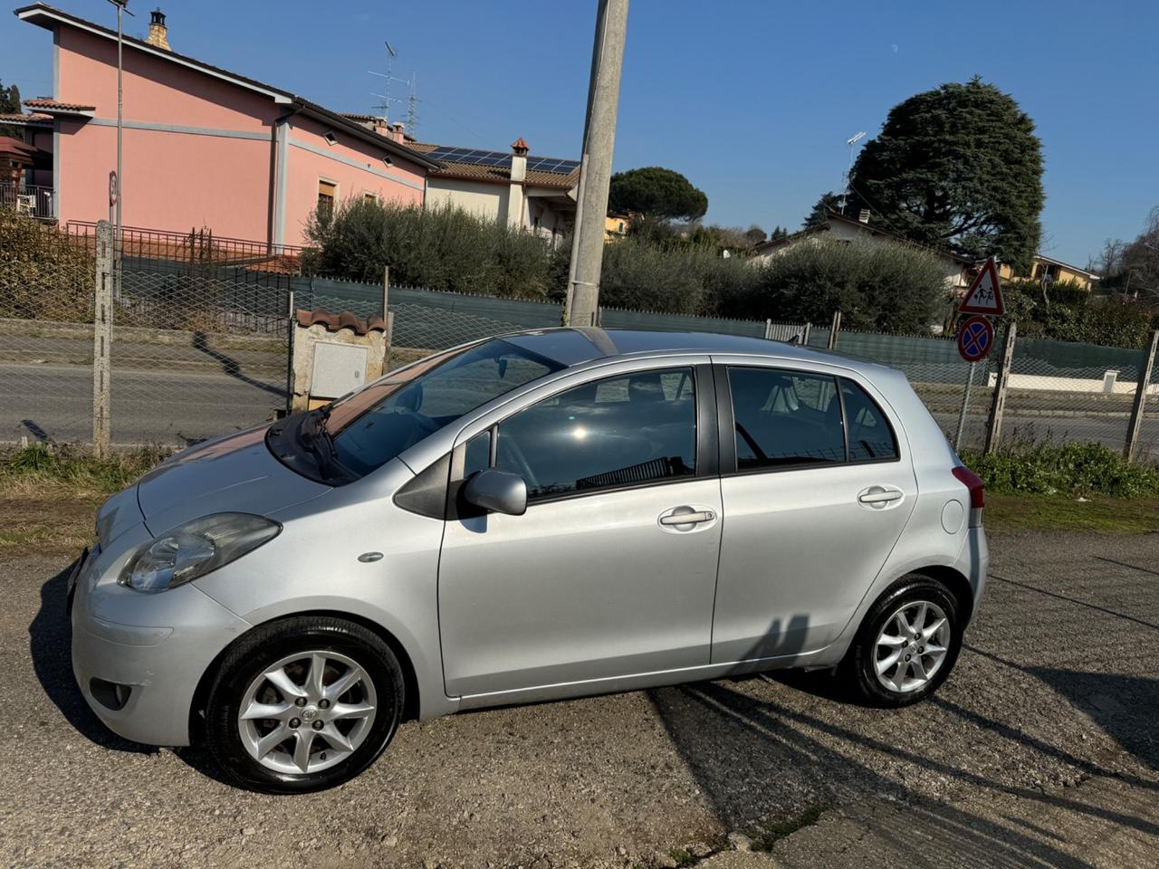 Toyota Yaris 1.4 D-4D DPF 5 porte M-MT Sol AUTOMATICO