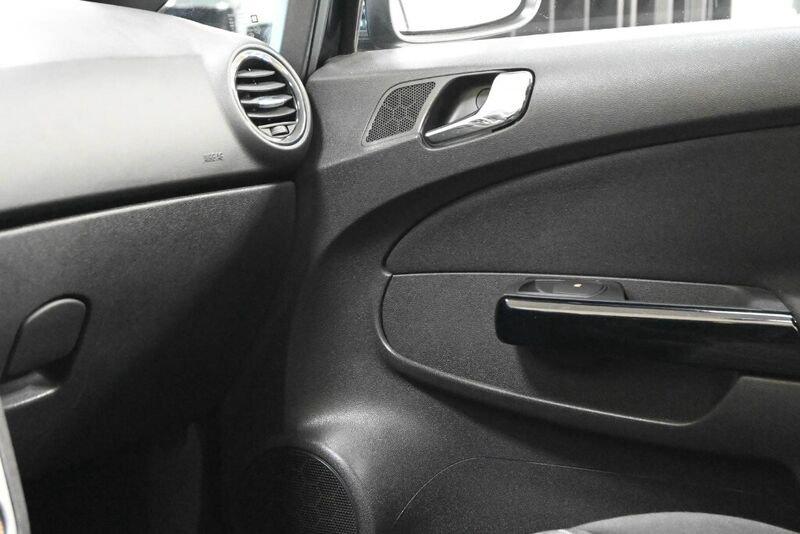 Opel Corsa Corsa 1.2 3 porte Club