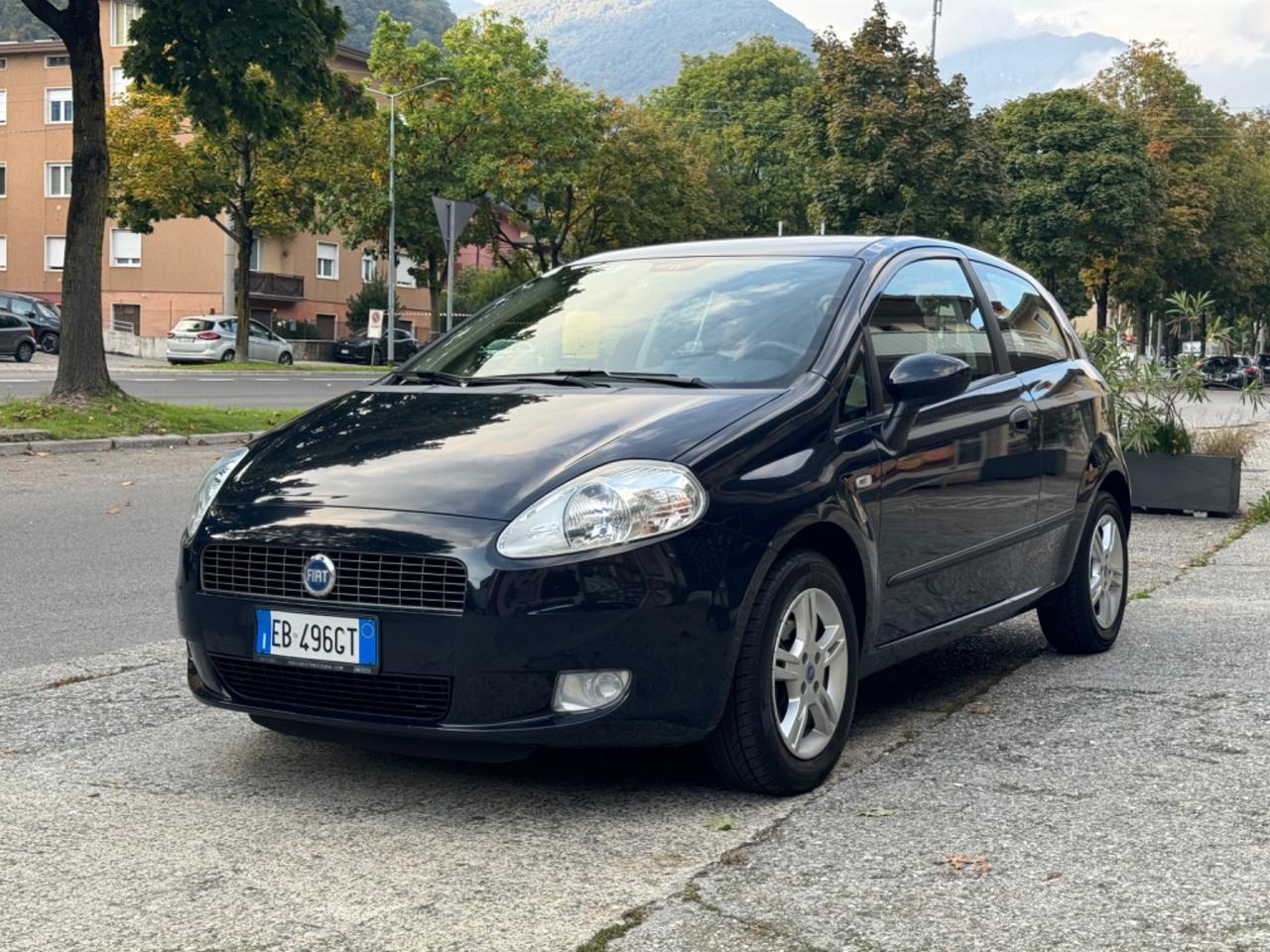 Fiat Grande Punto Grande Punto 1.4 - NEOP.- CAMBIO AUTOMATICO -GOMME NUOVE 4STAGIONI