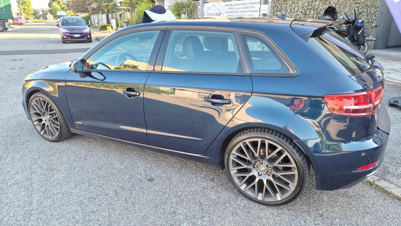 Audi A3 SPB 2.0 TDI S tronic Sport