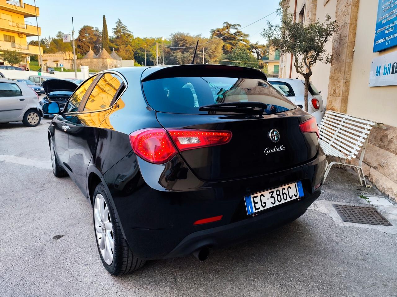 Alfa Romeo Giulietta 1.6 JTDm-2 105 CV Distinctive