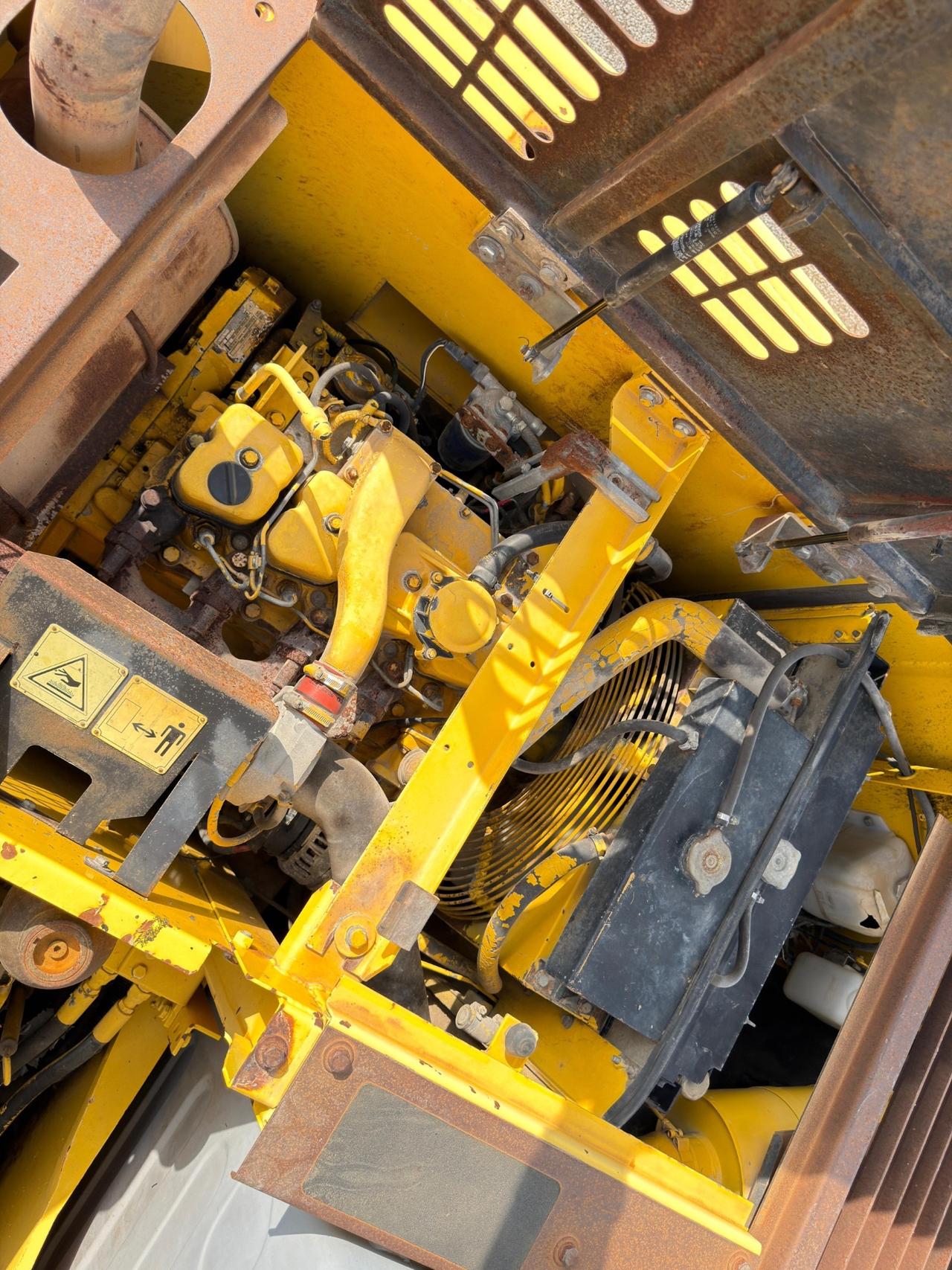 Escavatore NEW HOLLAND E145B TRIPLICE E LAMA