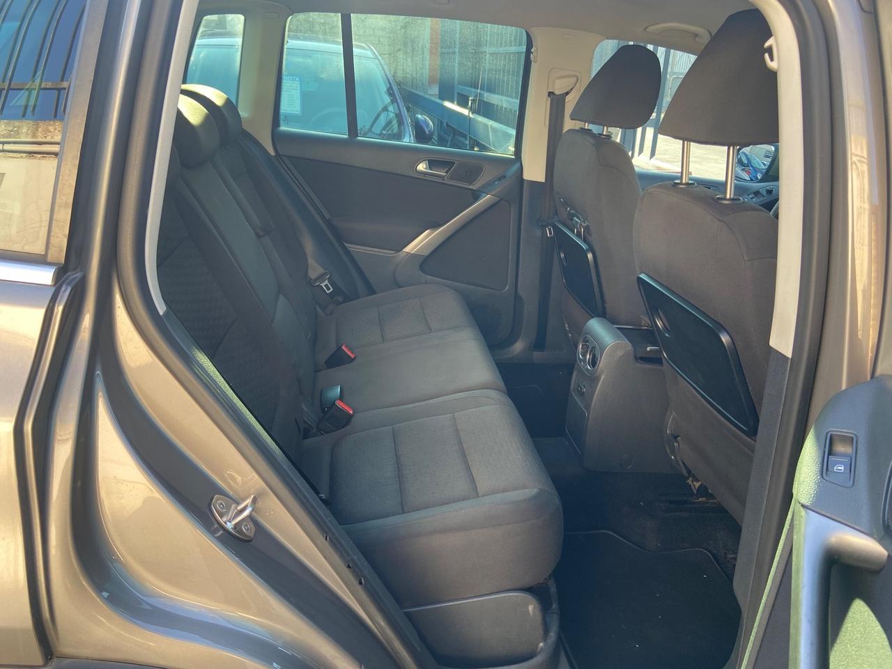 Volkswagen Tiguan 2.0 16V TDI DPF Trend & Fun (18°)