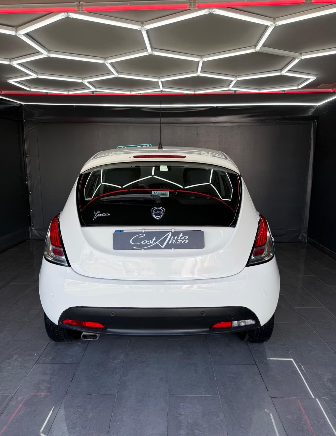 Lancia Ypsilon 1.2 GPL Ecochic Platinum 11/2015