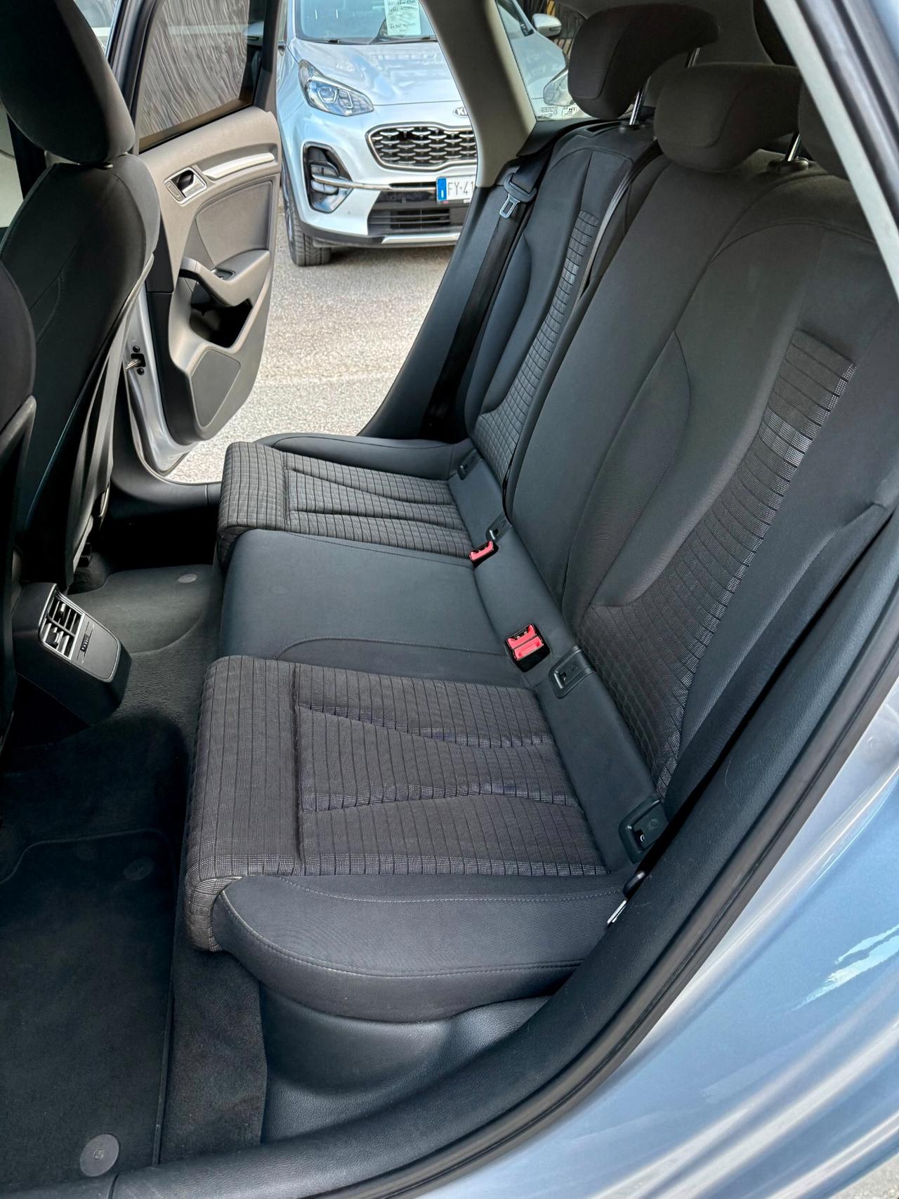 "PERFETTA" Audi A3 SPB S tronic g-tron FULL