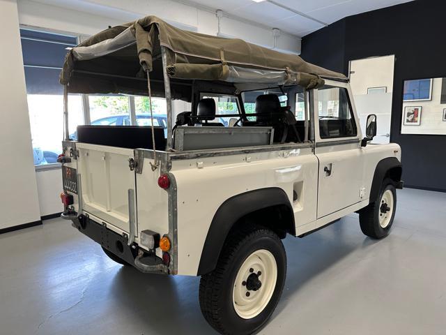 LAND ROVER Defender 90 diesel Soft-top