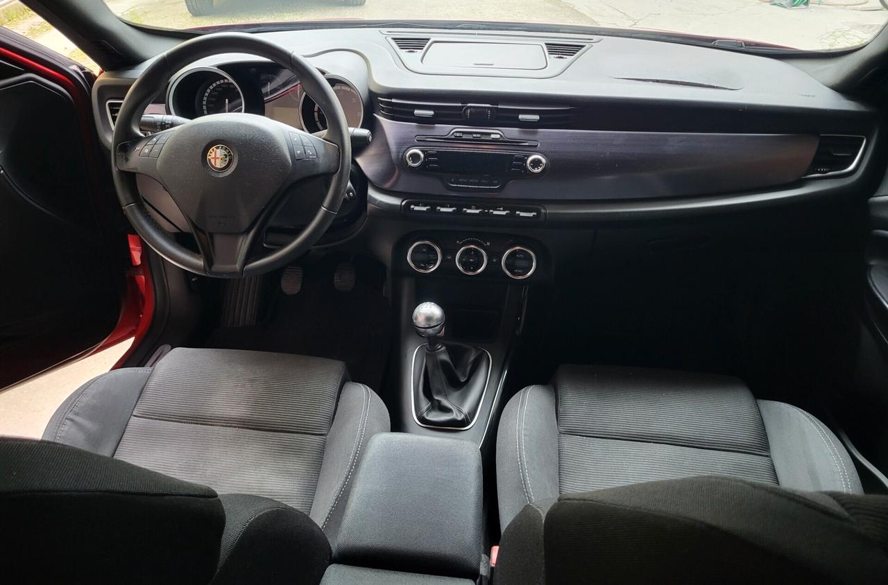Alfa Romeo Giulietta 1.6 JTDm-2 105 CV Distinctive