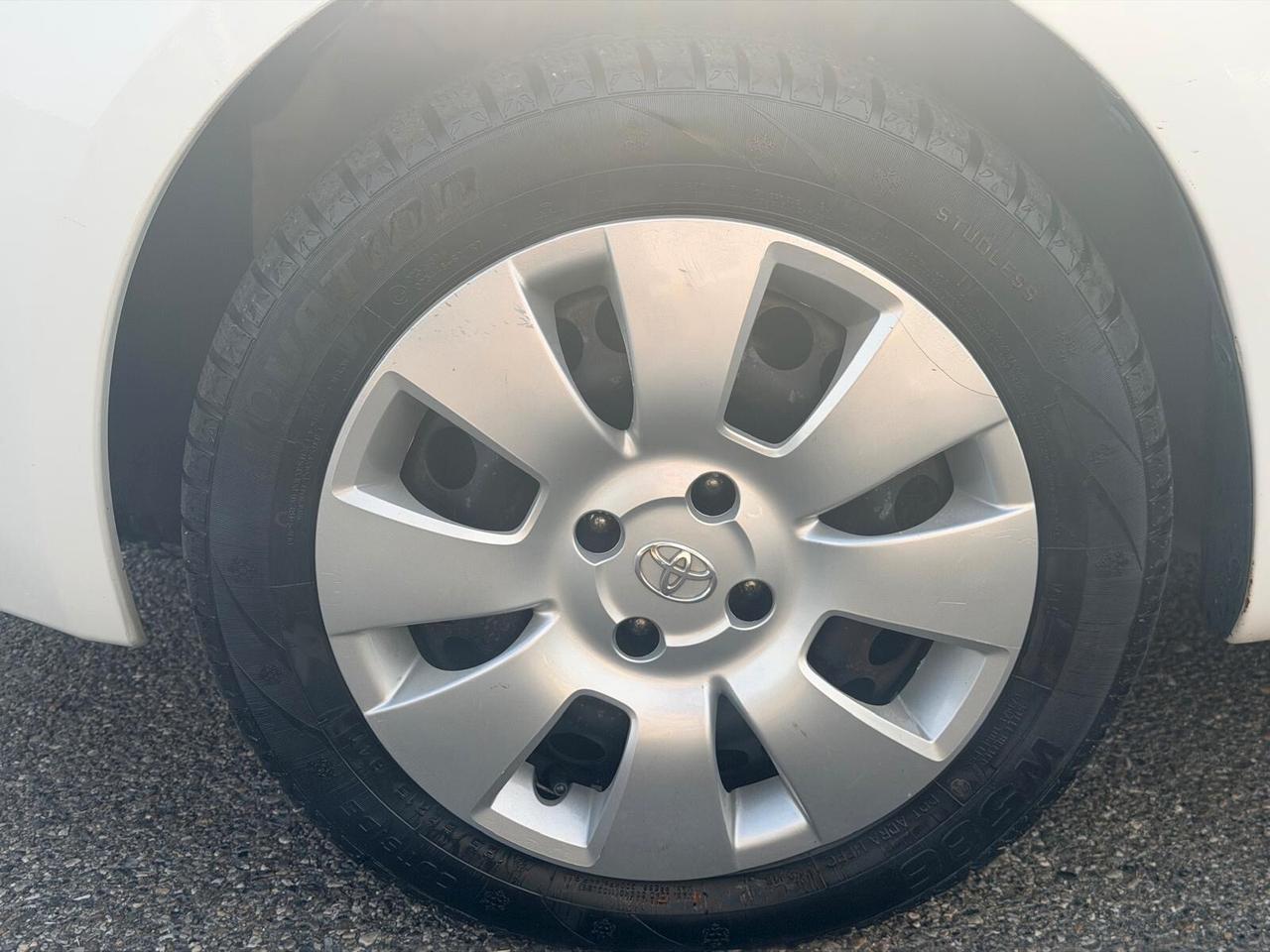 Toyota Yaris 1.0 5 porte Sol GPL